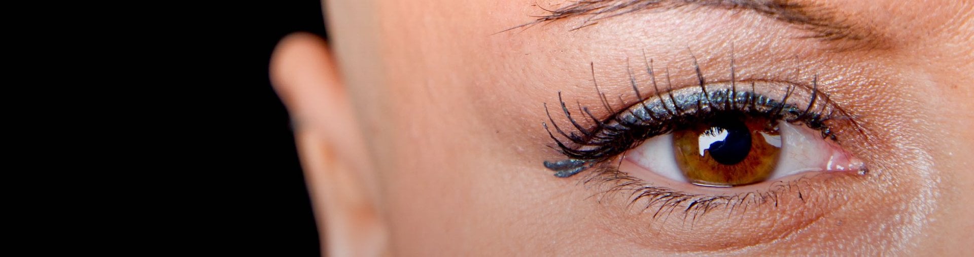 MAKE UP EYES HEADER BANNER
