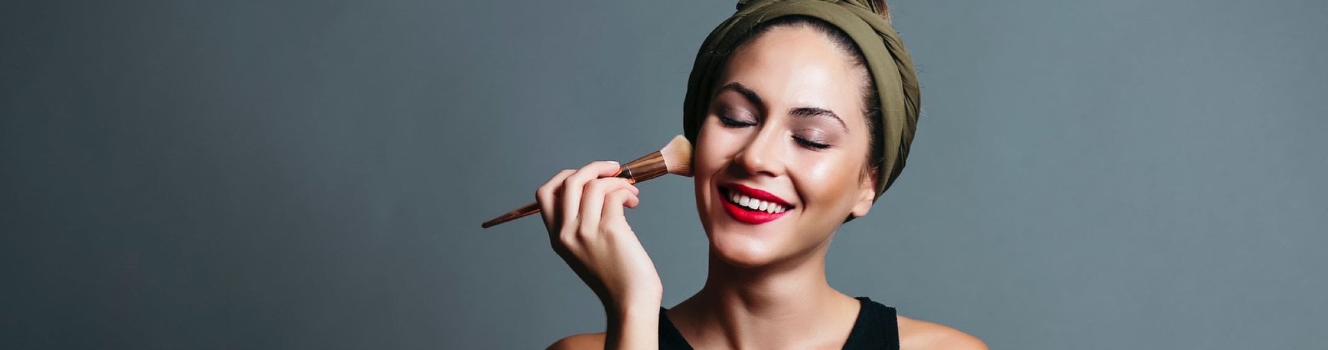 MAKE UP HEADER BANNER