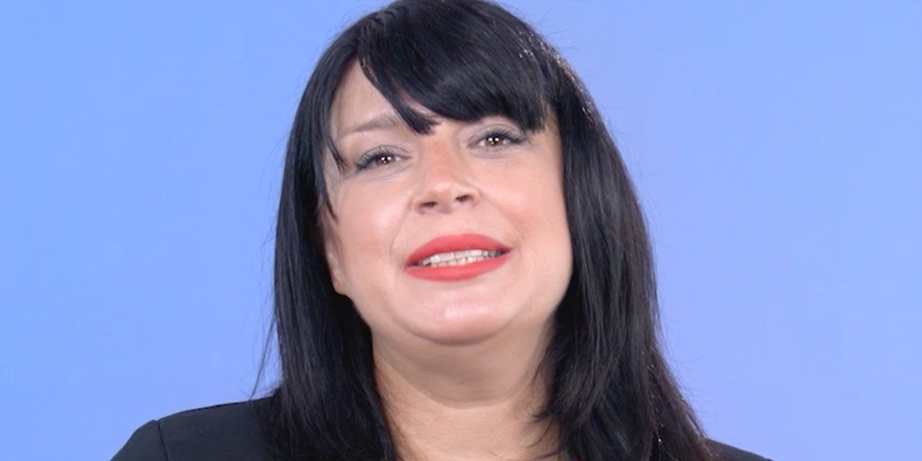 ΞΕΚΙΝΗΣΤΕ ΜΕ ΤΟ ΜΕΪΚΑΠ LA ROCHE POSAY BANNER CARINE LARCHET