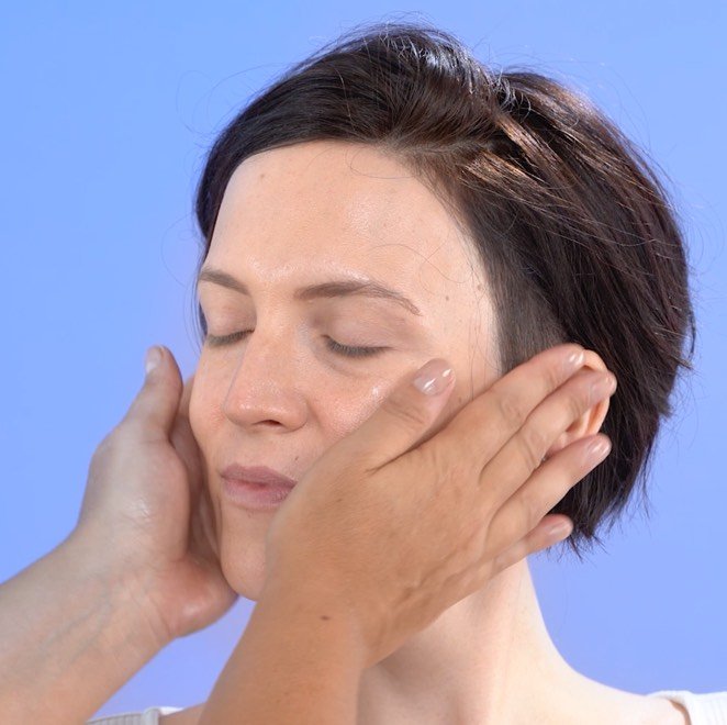 ΞΕΚΙΝΗΣΤΕ ΜΕ ΤΟ ΜΕΪΚΑΠ LA ROCHE POSAY BANNER